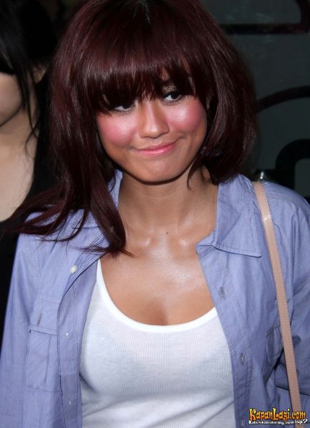 akting internasional agnes monica