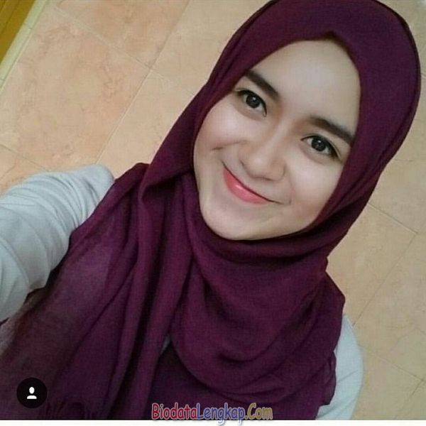 model jilbab bugil