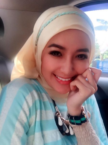 abg jilbab bugil