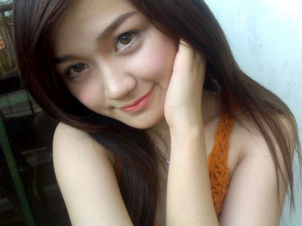 gadis cantik indonesia tidak