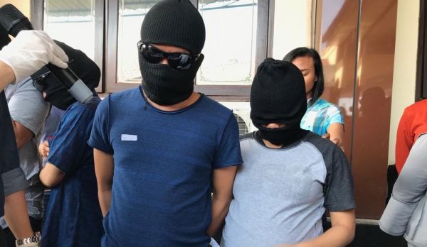 selingkuh dengan pak rt