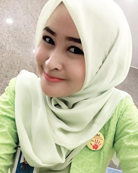 hijab nakal