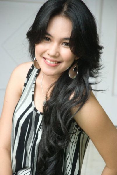 kartika putri dada