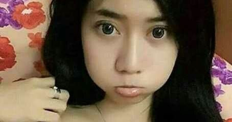 wanita cantik berjilbab