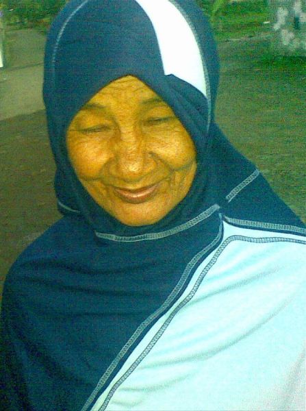 ngintip ibu mandi