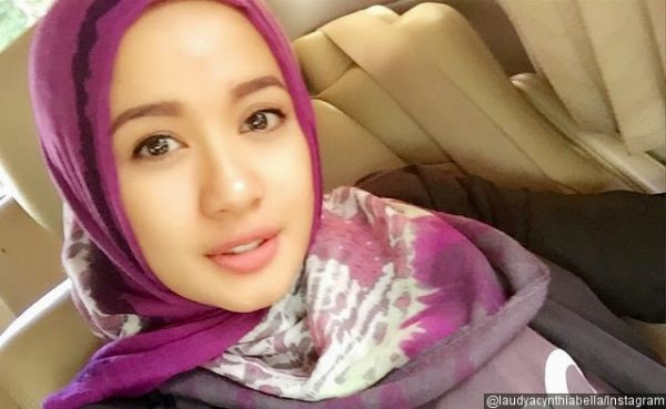 jilbabb laudy cinta bella