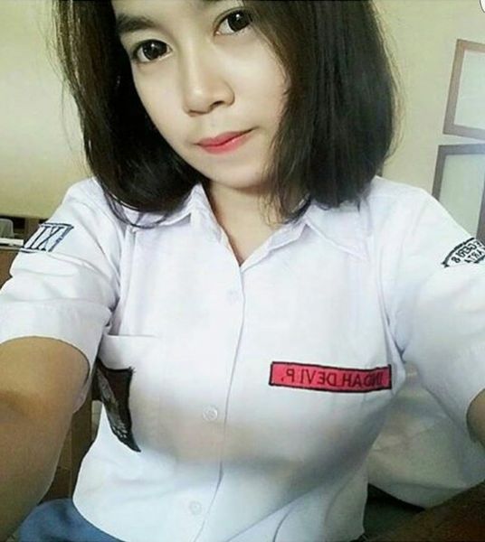 istri selingkuh di kantor