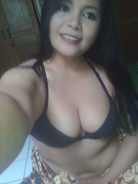 montok artis hot