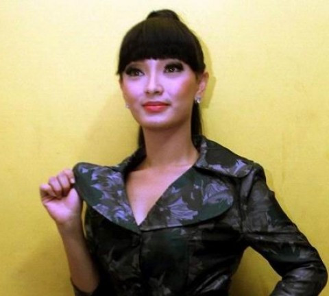 zaskia gotik no makeup