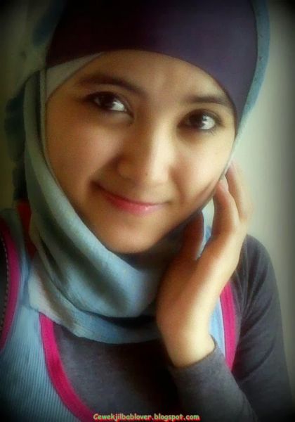 hijab gendut bugil