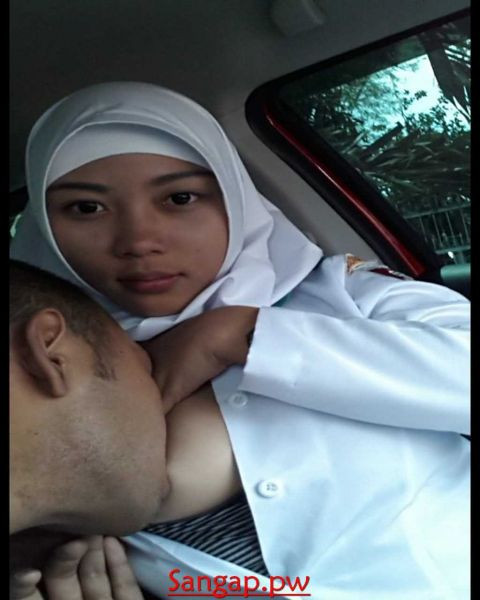 mahasiswi jilbab