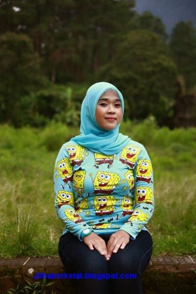 foto tante semok pakdk baju ketat