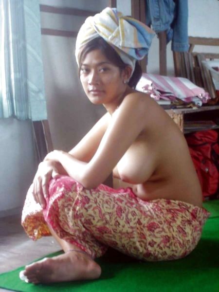 tante susu toket gede tante buah dada besar